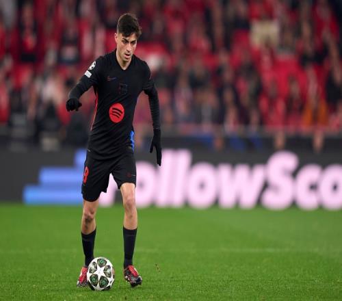 “彭啸哥哥进球，我从沙发上跳了起来”——中国U23男足激励青少年球员